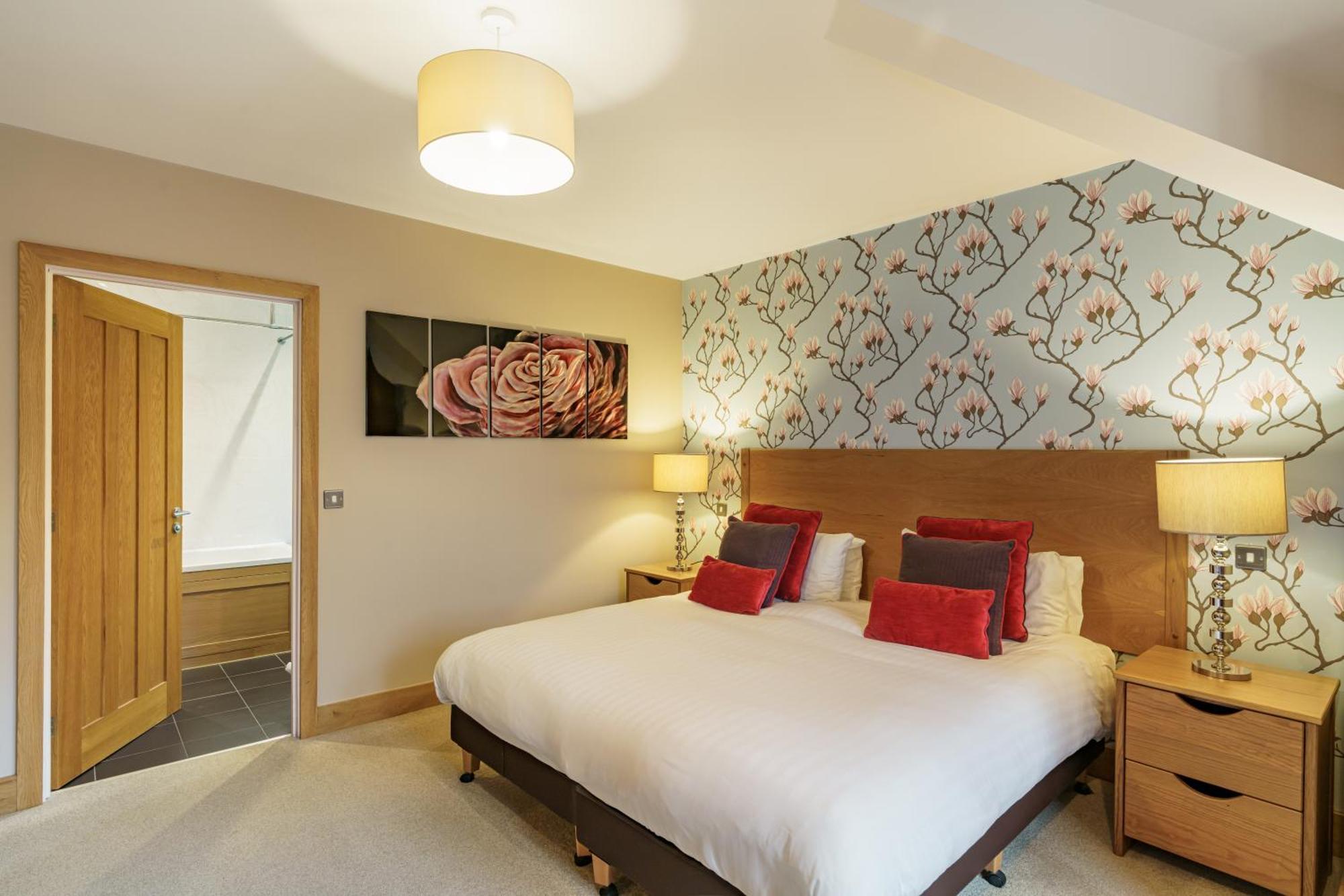 באונס-און-ווינדרמיר Lakeland Apartment At Windermere Marina Village מראה חיצוני תמונה