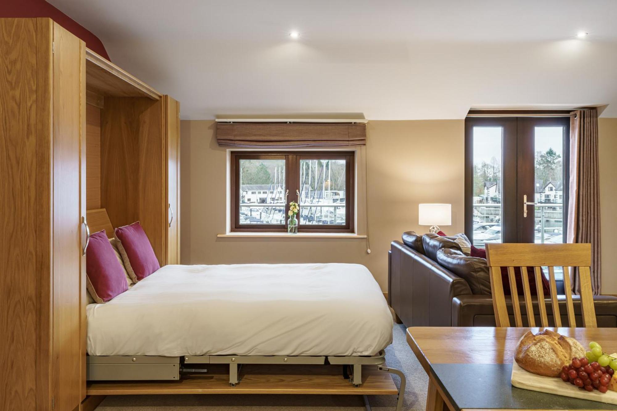 באונס-און-ווינדרמיר Lakeland Apartment At Windermere Marina Village מראה חיצוני תמונה